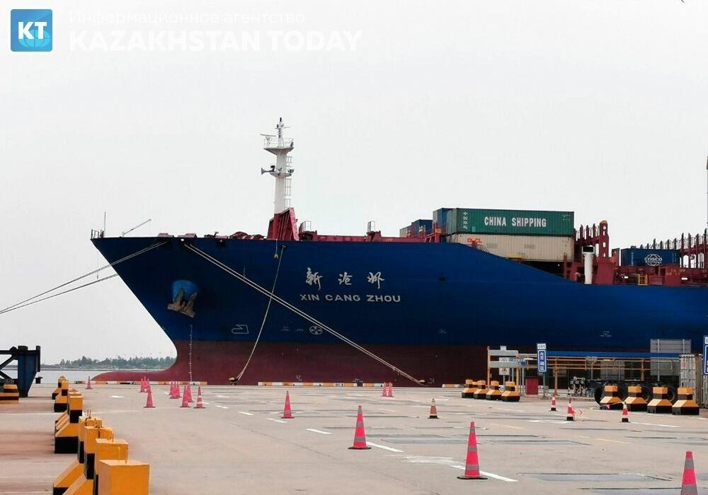 Более 80% импортируемых из Китая в Казахстан товаров распределяются в порту Ляньюньган