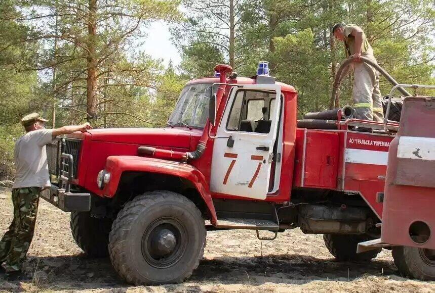 После пожара не получили ни одной пожарной машины - руководство "Семей орманы" обратилось за помощью к Федерации профсоюзов
