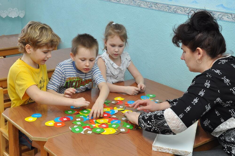 Не верим: родители воспитанников алматинского детсада опасаются смены персонала
