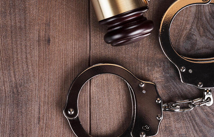 Осужденный за развращение малолетних сбежал из колонии-поселения в Актау