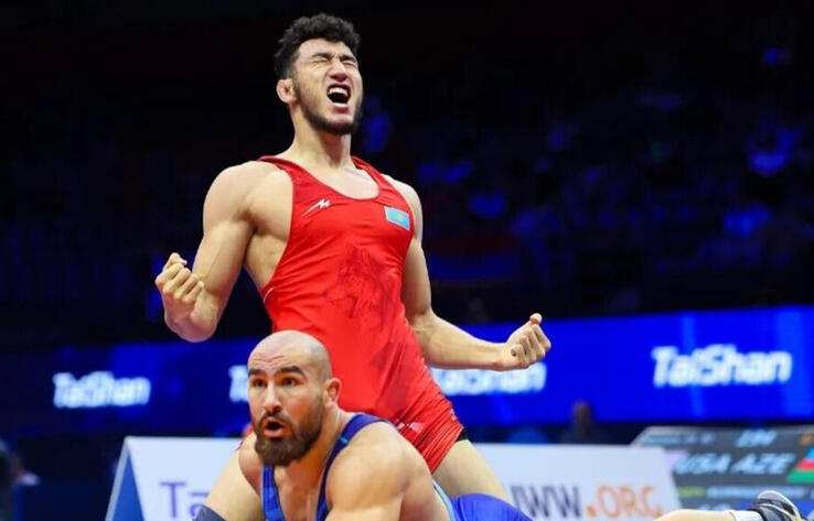Казахстанский борец Ризабек Айтмухан стал победителем чемпионата мира в Белграде 