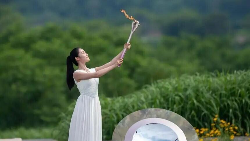 В Ханчжоу зажгли огонь XIX Азиатских игр