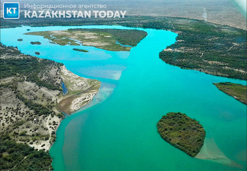 Казахстан слишком много "берет" от своих рек