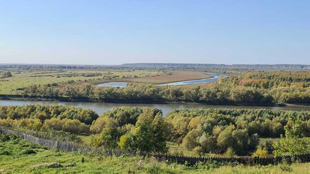 Казахстанские СМИ оценили величие Тюменского края. Фото: Река Иртыш и озеро Старица в Абалаке/Kazakhstan Today