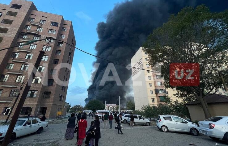 В Ташкенте на складе произошел сильный взрыв 