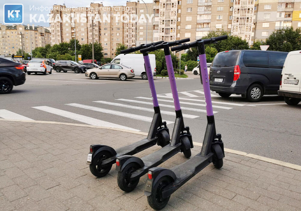 В Казахстане за месяц выявлено свыше 1,7 тысячи нарушений со стороны водителей самокатов
