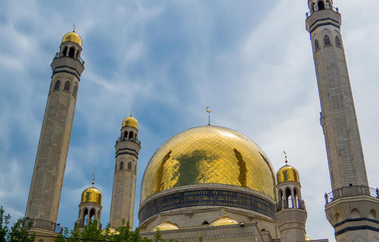 Казахстанский депутат заявил о внешних силах, распространяющих радикальный ислам в стране 
