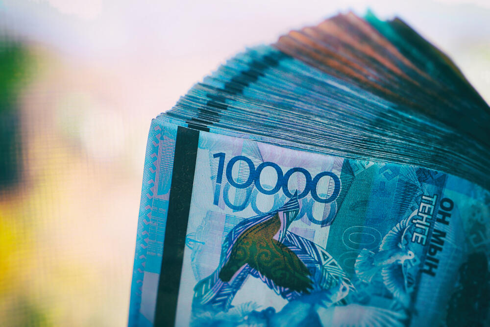 Глава управления культуры в Шымкенте подозревается во взятке в 1 миллион тенге