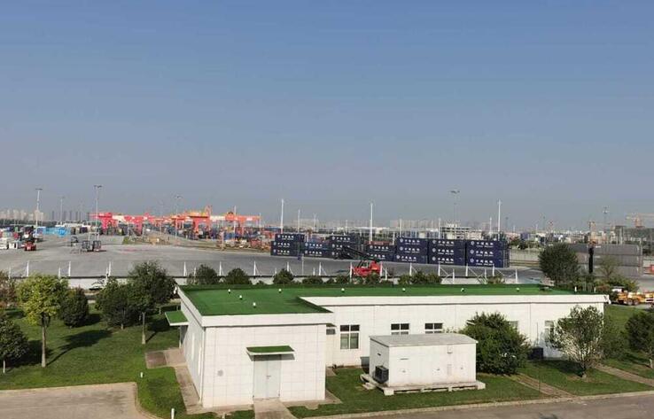 Порт города Сианя. Индустриальная корпорация "Ай Цзюй"
