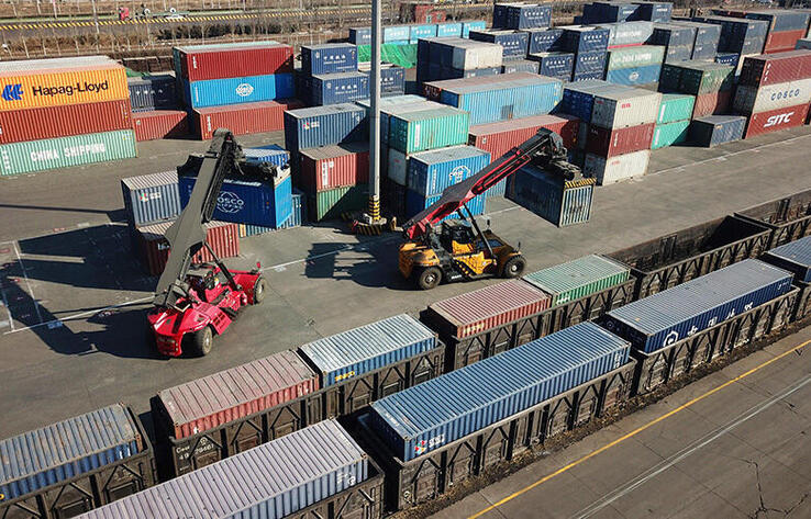 В 100 раз выросли контейнерные перевозки в направлении Китай - Европа - Китай за 10 лет