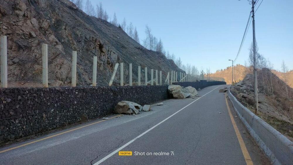 В Алматы установили пропускной режим на дороге Медеу - Шымбулак