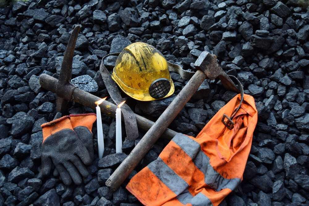 Взрыв на шахте Костенко: количество погибших увеличилось до 33