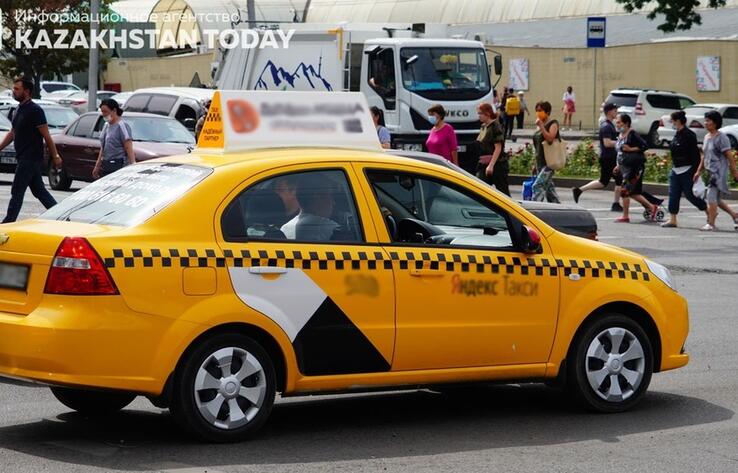 Комитет госдоходов запустил пилотный проект по платформенной занятости для водителей "Яндекс.Такси"