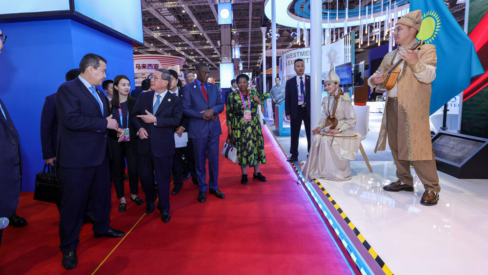 Kazakhstan presents its investment, trade and industrial opportunities at large exhibition in Shanghai