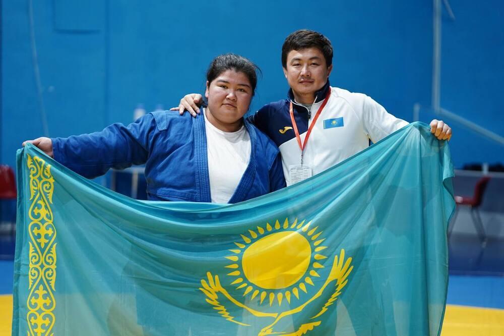 Казахстанка стала чемпионкой мира по самбо