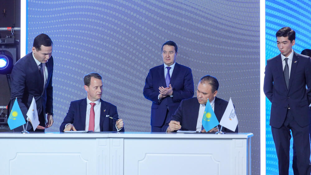Foreign companies sign $1.6bn worth contracts in Kazakhstan