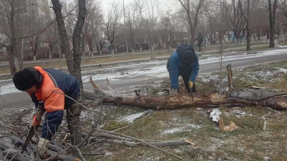 В связи с разрушениями из-за урагана в Карагандинской области объявят режим ЧС
