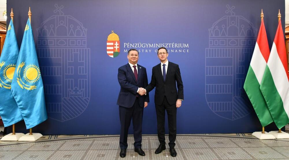 Kazakh Foreign Minister Arrived in Hungary with an Official Visit