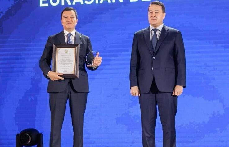 Николай Подгузов отмечен почетной грамотой президента Республики Казахстан за выдающийся вклад в экономическое развитие страны