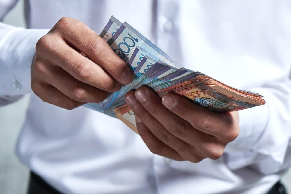 В Казахстане намерены ограничить максимальную сумму займов по потребительским кредитам
