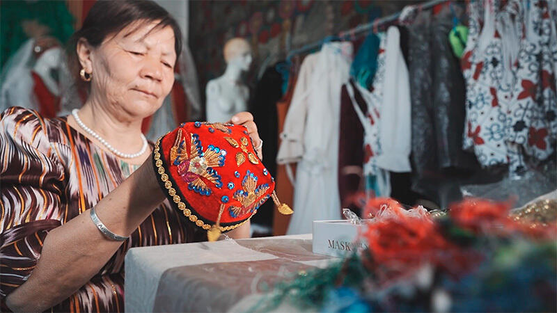 Искусство создания головных уборов - илийская допа