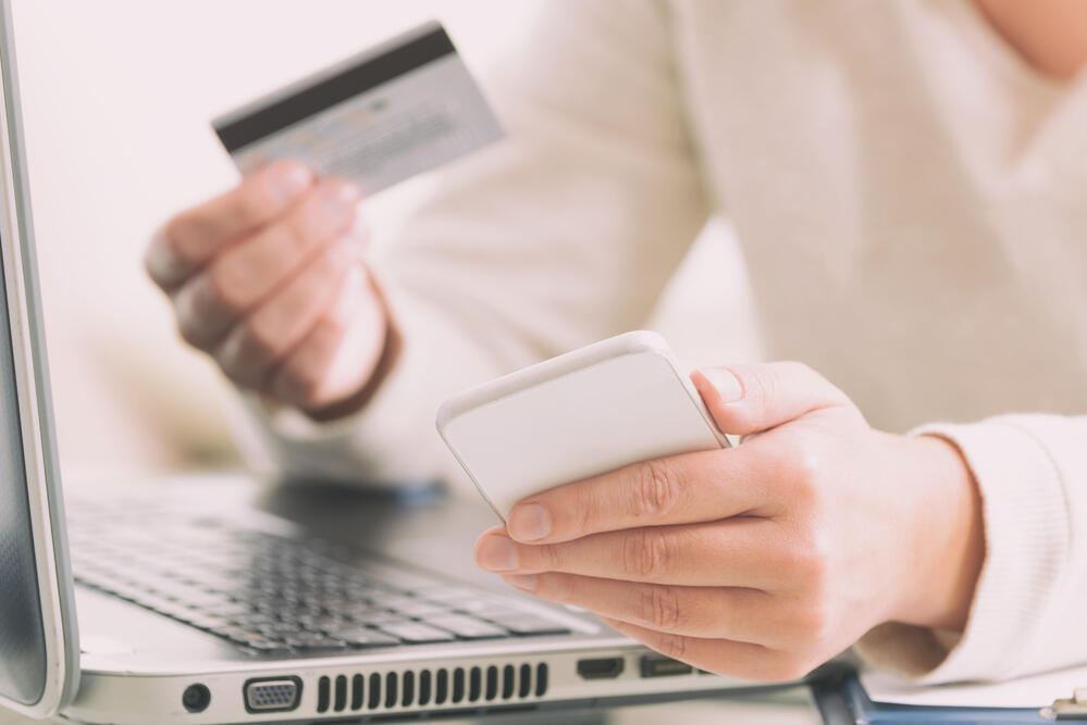 Президент подписал закон о добровольном запрете на кредиты для казахстанцев