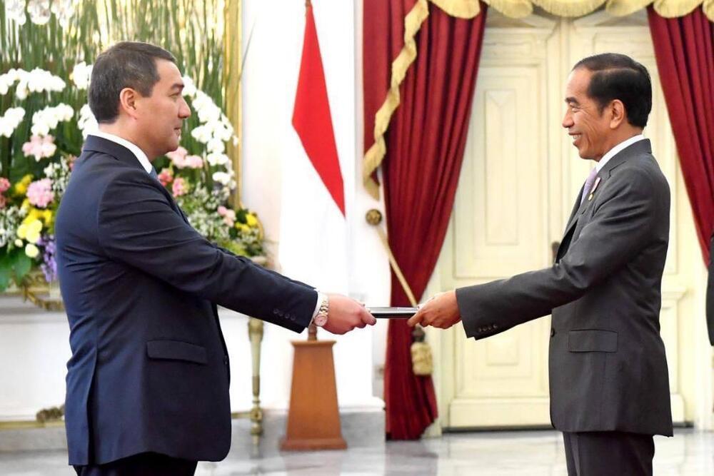 Ambassador of Kazakhstan presented his credentials to the President of Indonesia