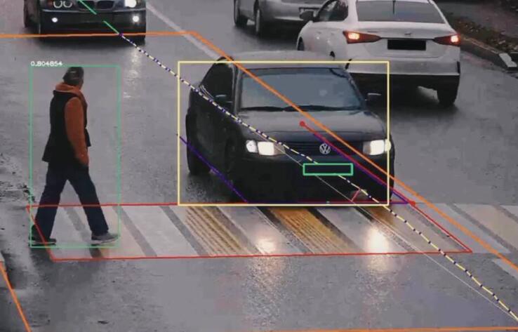 Алматыда Sergek жаяу жүргіншілерді өткізбейтін жүргізушілерді тіркейтін болады