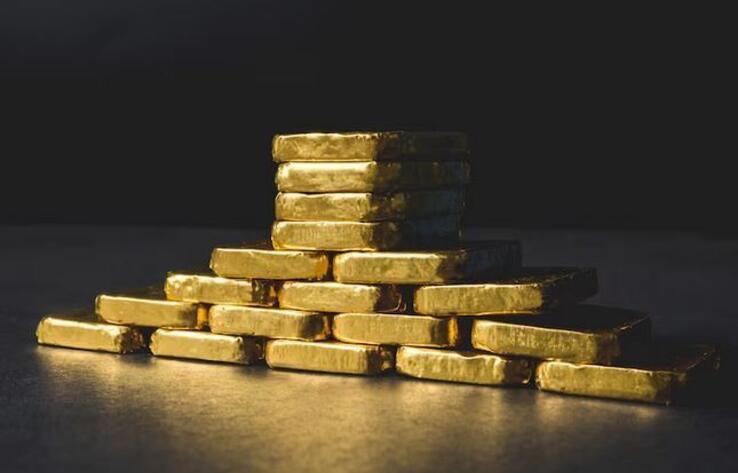 Казахстанцы купили в ноябре более 4000 золотых слитков 
