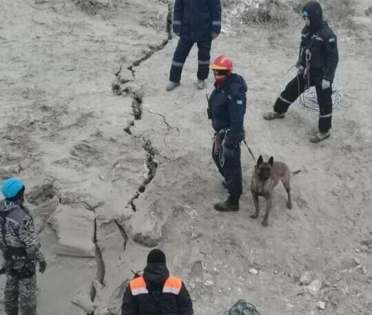 Search for rescuers at collapsed Maikainzoloto mine continues, families to receive compensation
