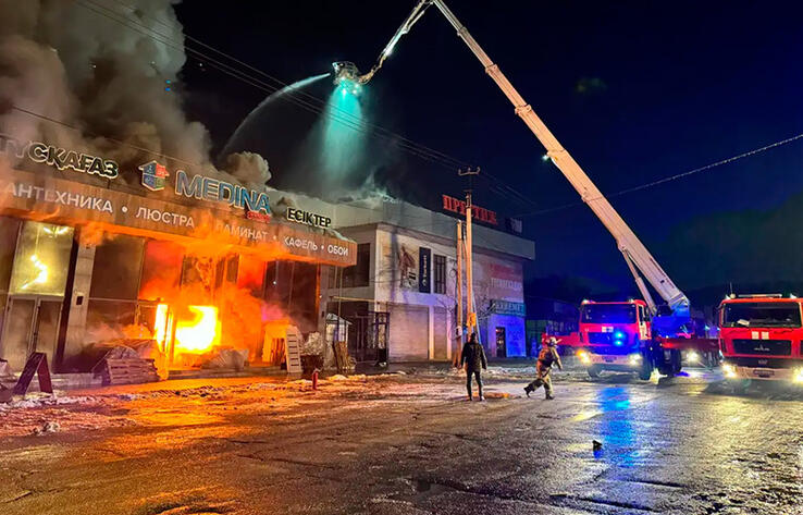 Large fire destroys building supplies stores in Shymkent