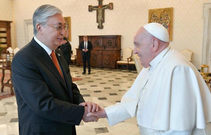 Папа римский поблагодарил Токаева за вклад в дело обеспечения мира и согласия
