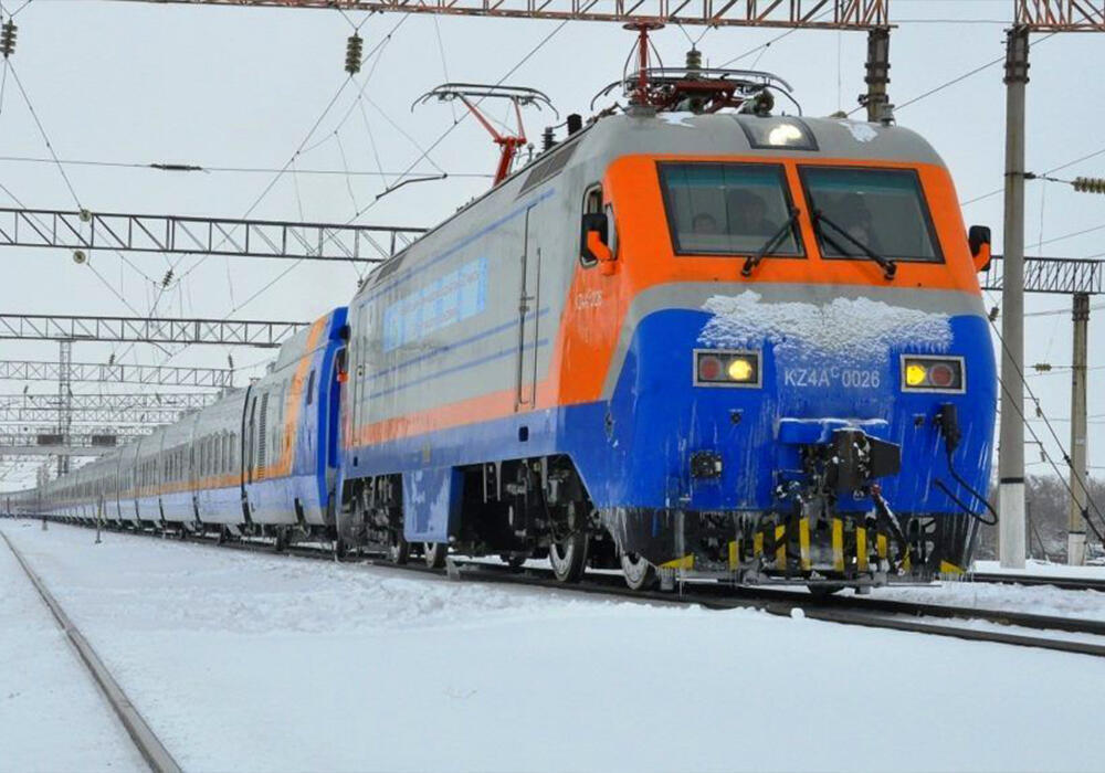 Казахстанцы не смогут купить железнодорожные билеты на март до начала февраля