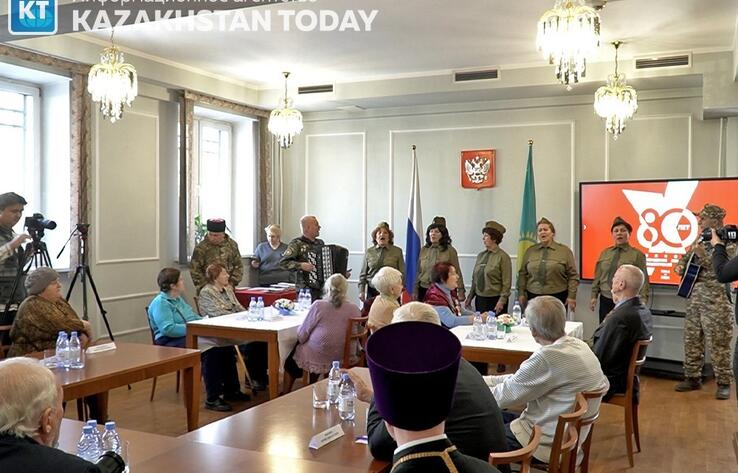 В Алматы поздравили ветеранов с 80-летием полного освобождения Ленинграда от фашистской блокады