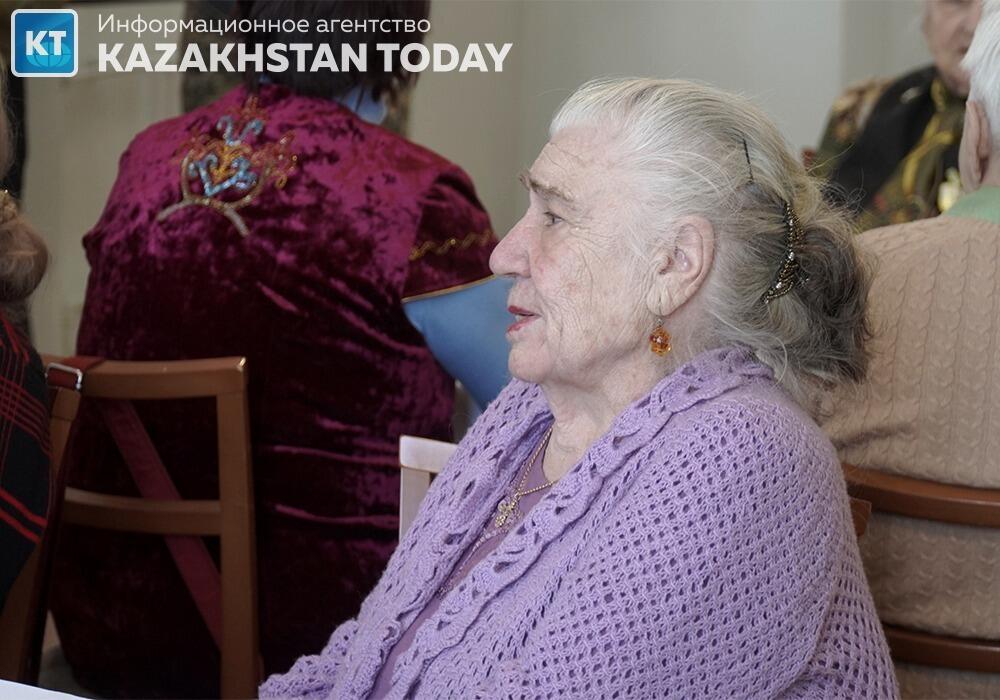 В Алматы поздравили ветеранов с 80-летием полного освобождения Ленинграда от фашистской блокады