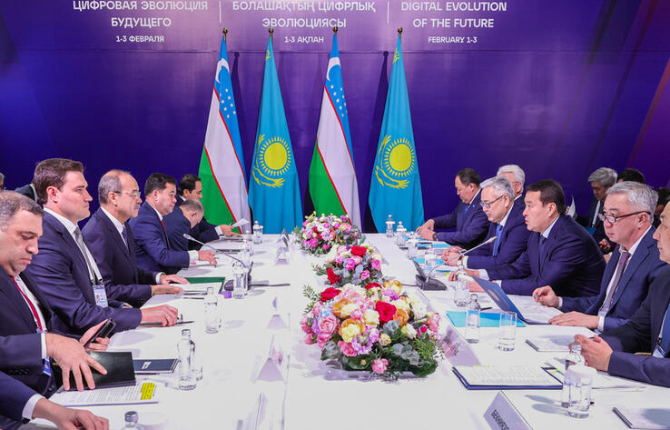 Alikhan Smailov and Abdulla Aripov discuss cooperation in water sector and strengthening of industrial cooperation