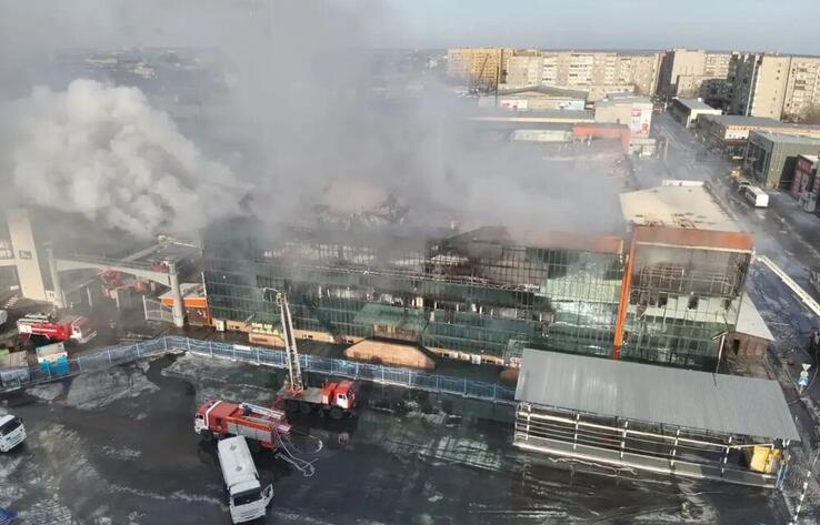 Пожар в торговом доме в Семее потушен