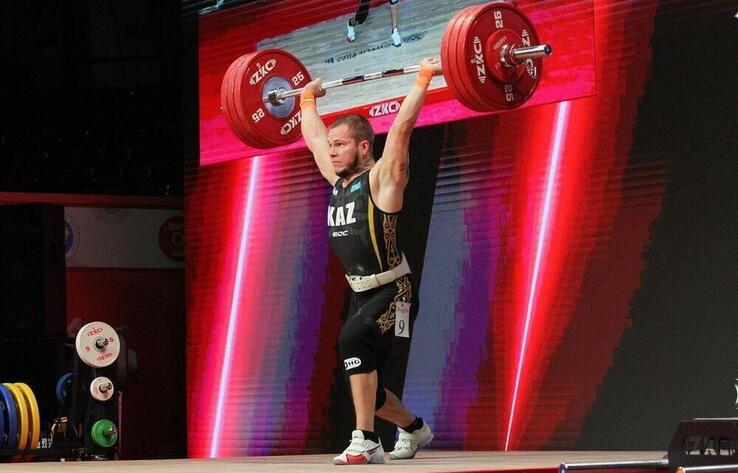 Қазақстандық ауыр атлетикадан Азия чемпионатының күміс медалін жеңіп алды
