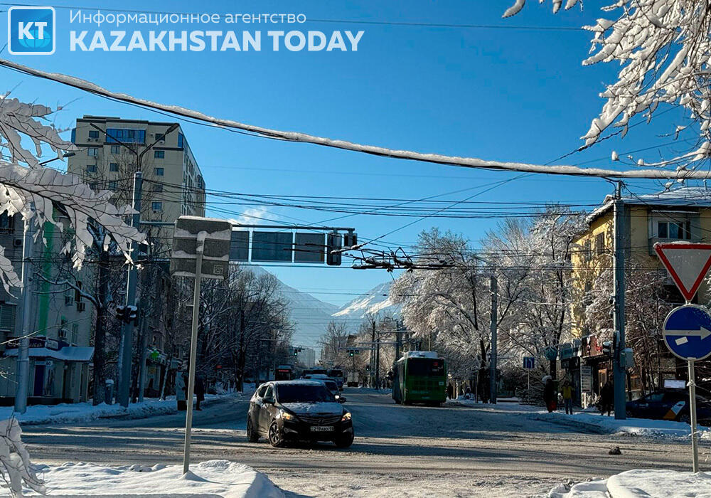 Алматы қалың қардан кейін