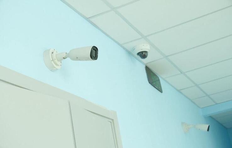 Алматы мектептері мен балабақшаларында кешенді қауіпсіздік жүйесі енгізілді