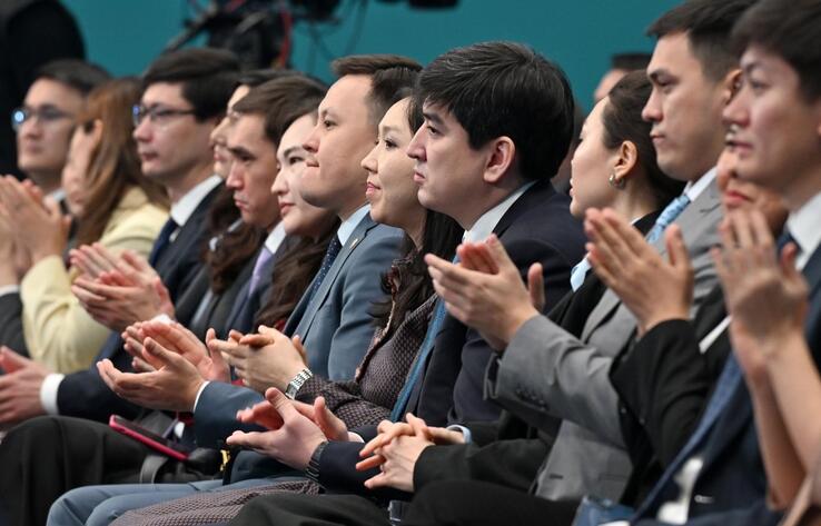 Women more attentive at work, Kazakh President on gender balance in public service