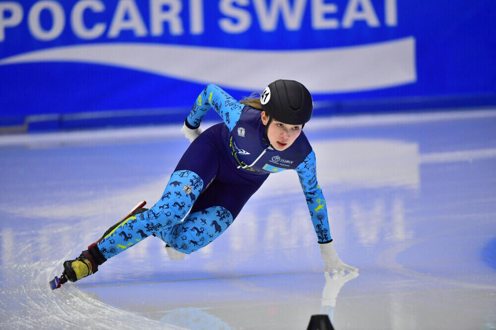 Казахстан завоевал историческую медаль на юниорском чемпионате мира по шорт-треку