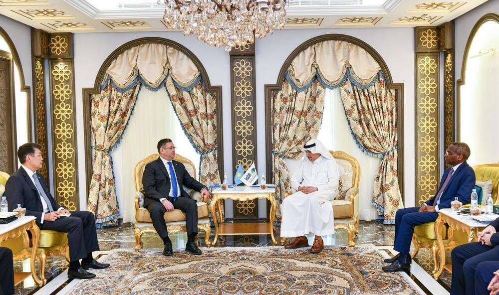 Minister of Foreign Affairs of Kazakhstan met with the President of IDB