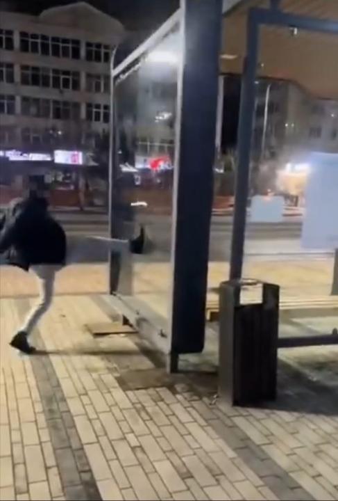 Астанада тағы бірнеше вандал жауапқа тартылды