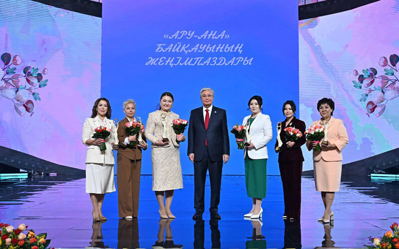 Глава государства поздравил женщин с наступающим праздником. Фото: Акорда