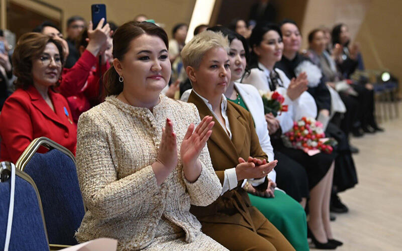 Глава государства поздравил женщин с наступающим праздником. Фото: Акорда