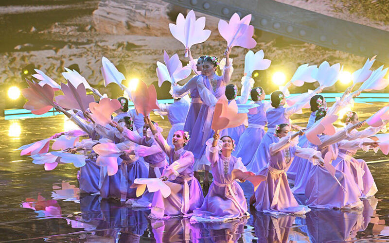 Tokayev congratulates women of Kazakhstan on spring holiday. Images | Akorda