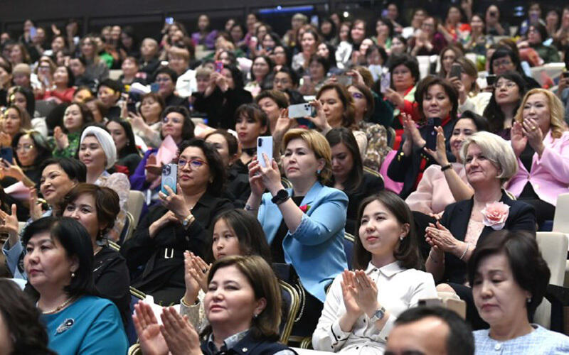 Tokayev congratulates women of Kazakhstan on spring holiday. Images | Akorda