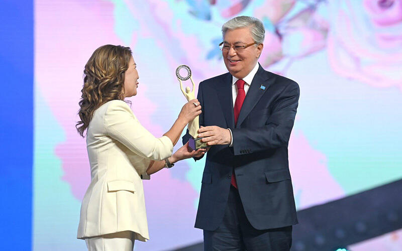 Tokayev congratulates women of Kazakhstan on spring holiday. Images | Akorda