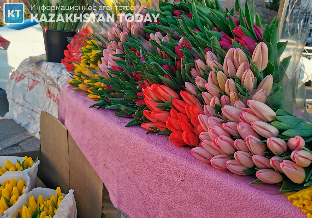 Цветы весны и женского праздника